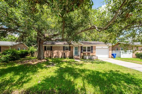 Photo of 21 Pratt Street, Charleston, SC 29407 (MLS # 25018775)