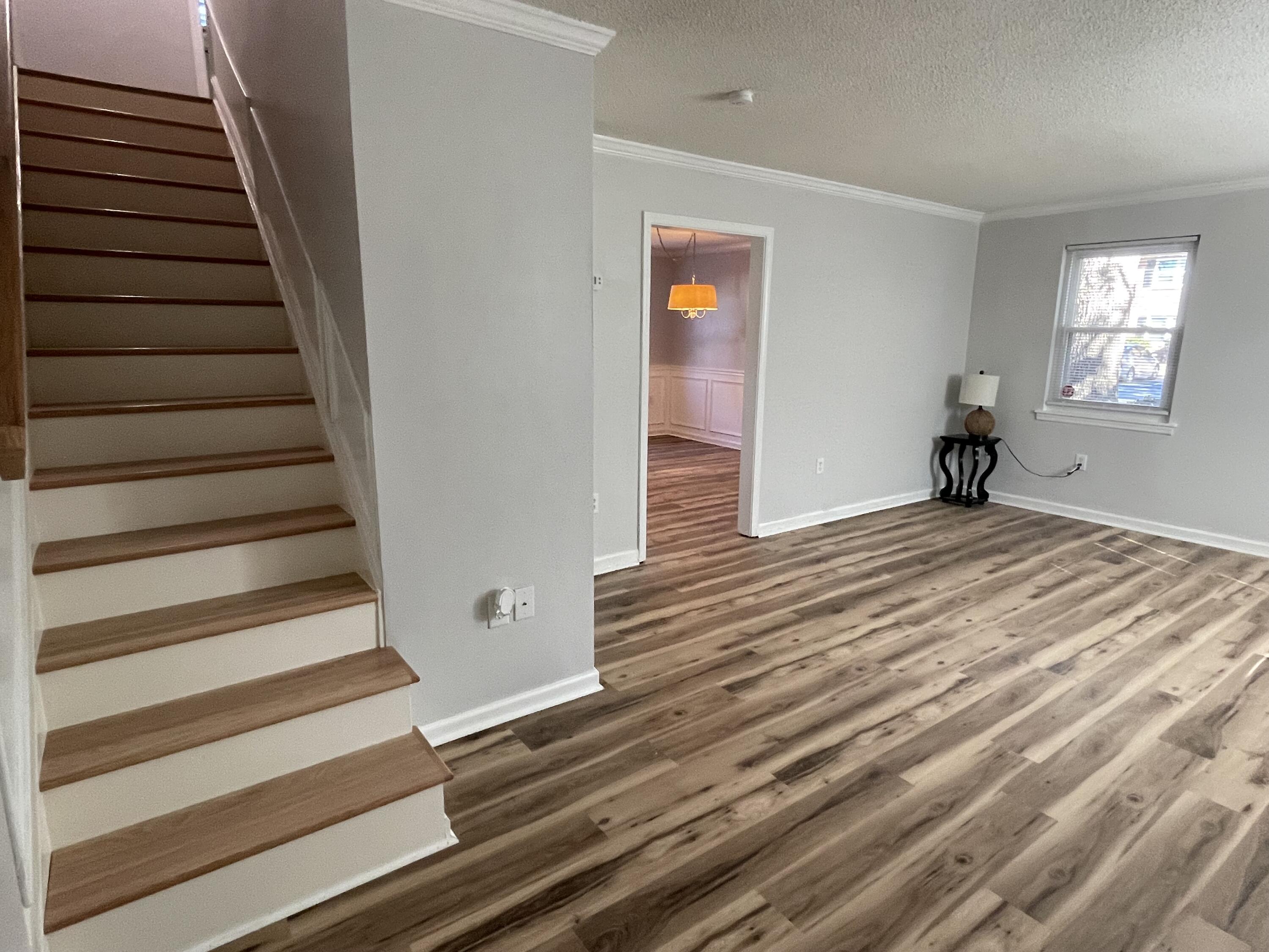 415 Parkdale Drive 8f