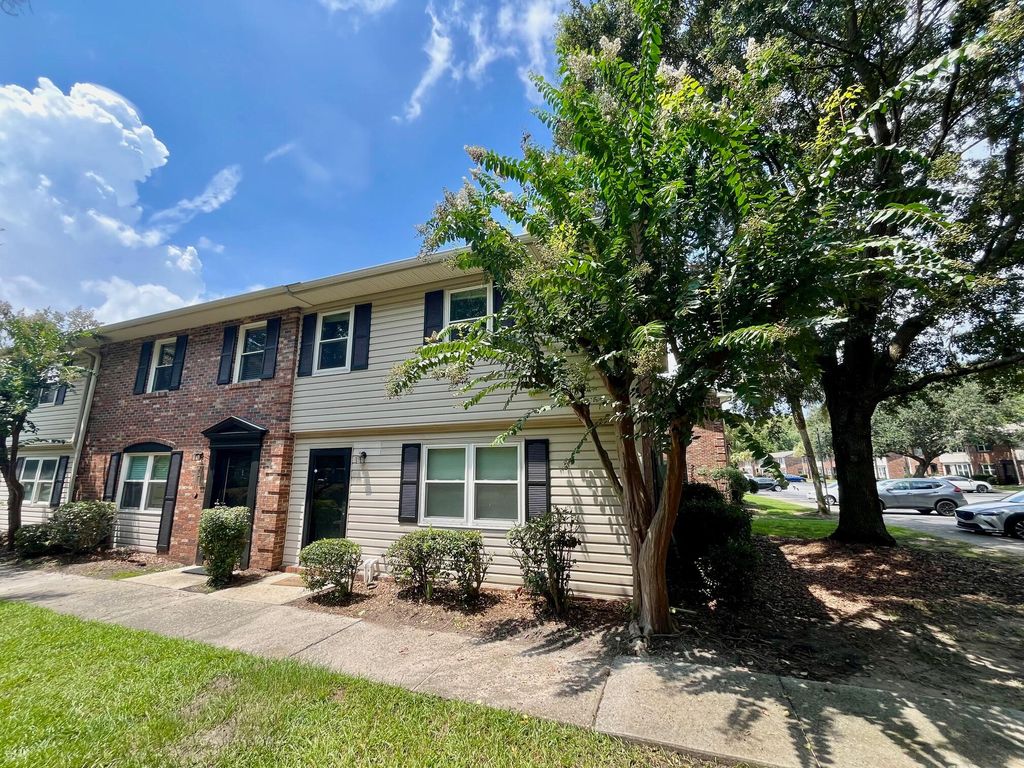 Photo of 415 Parkdale Drive #8f, Charleston, SC 29414 (MLS # 25029658)