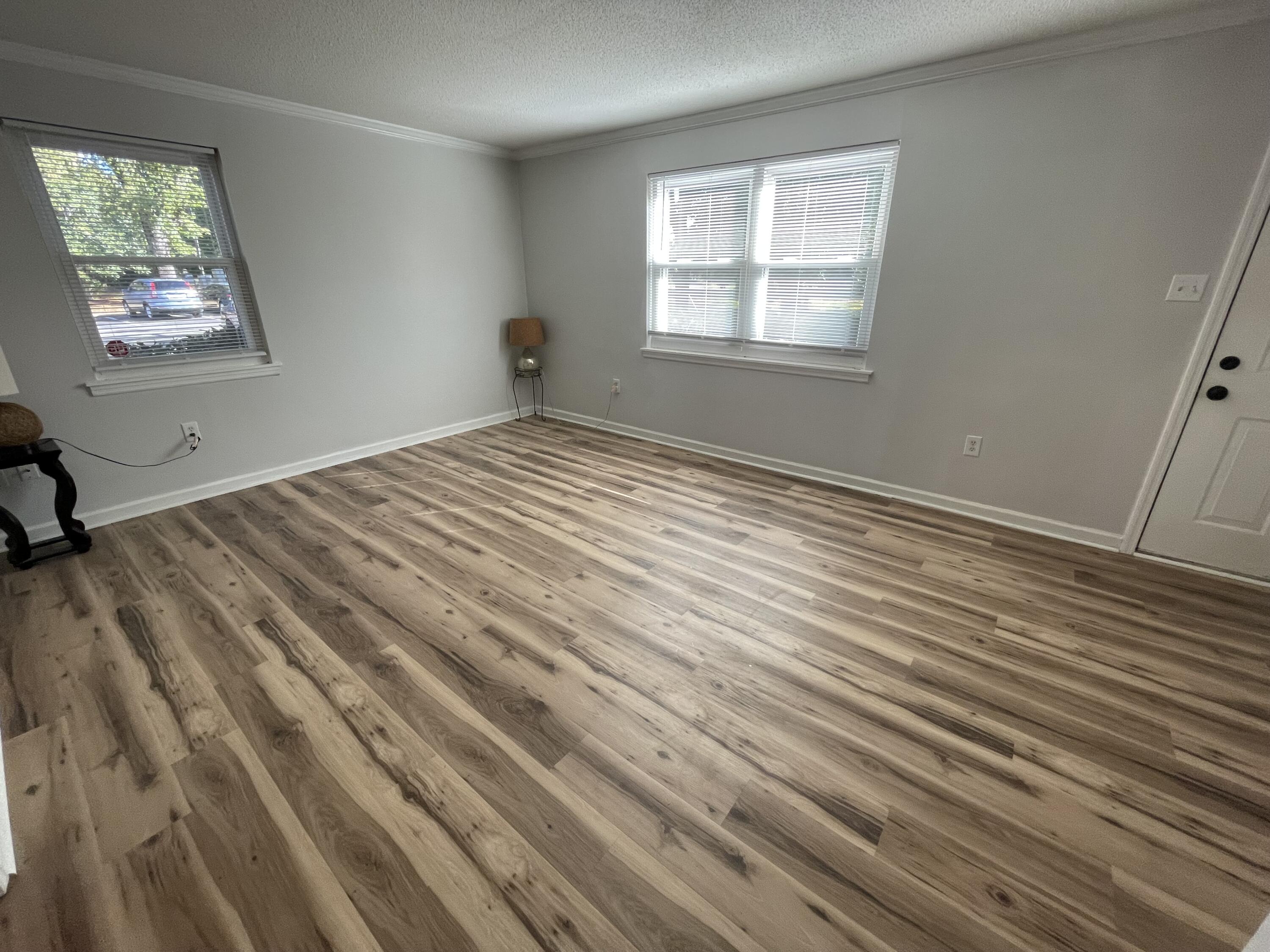 415 Parkdale Drive 8f