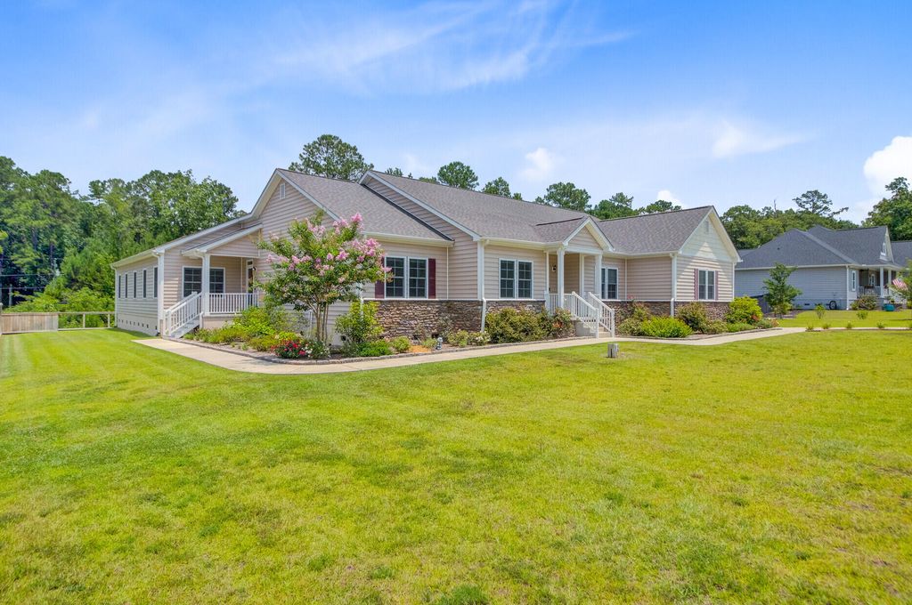 Photo of 708 Tierra Loop, Summerville, SC 29483 (MLS # 25017802)