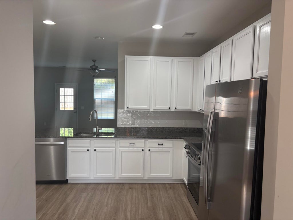 Photo of 407 Hemingway Circle, Summerville, SC 29483 (MLS # 26020786)