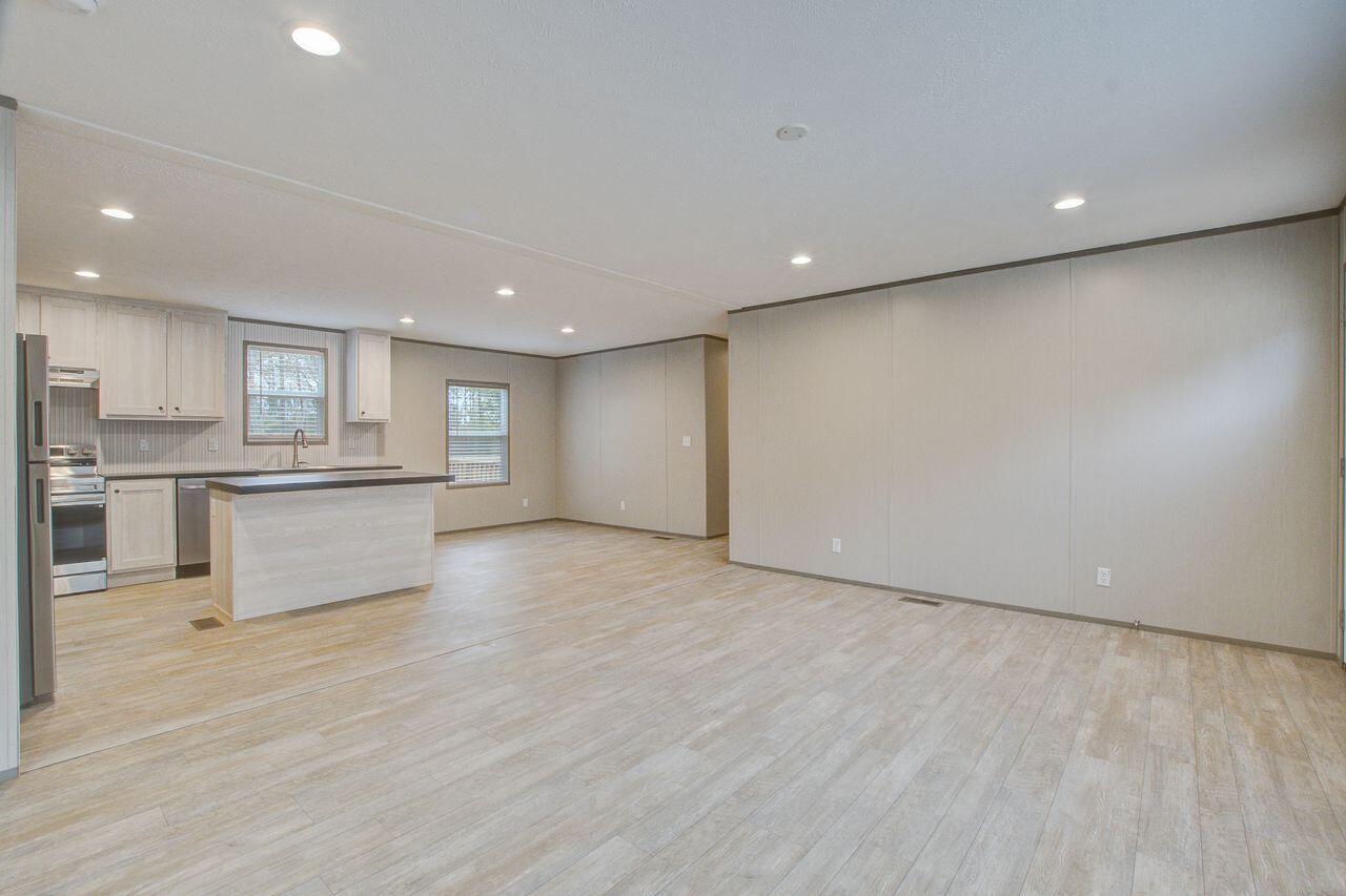 3450 Sniders Highway