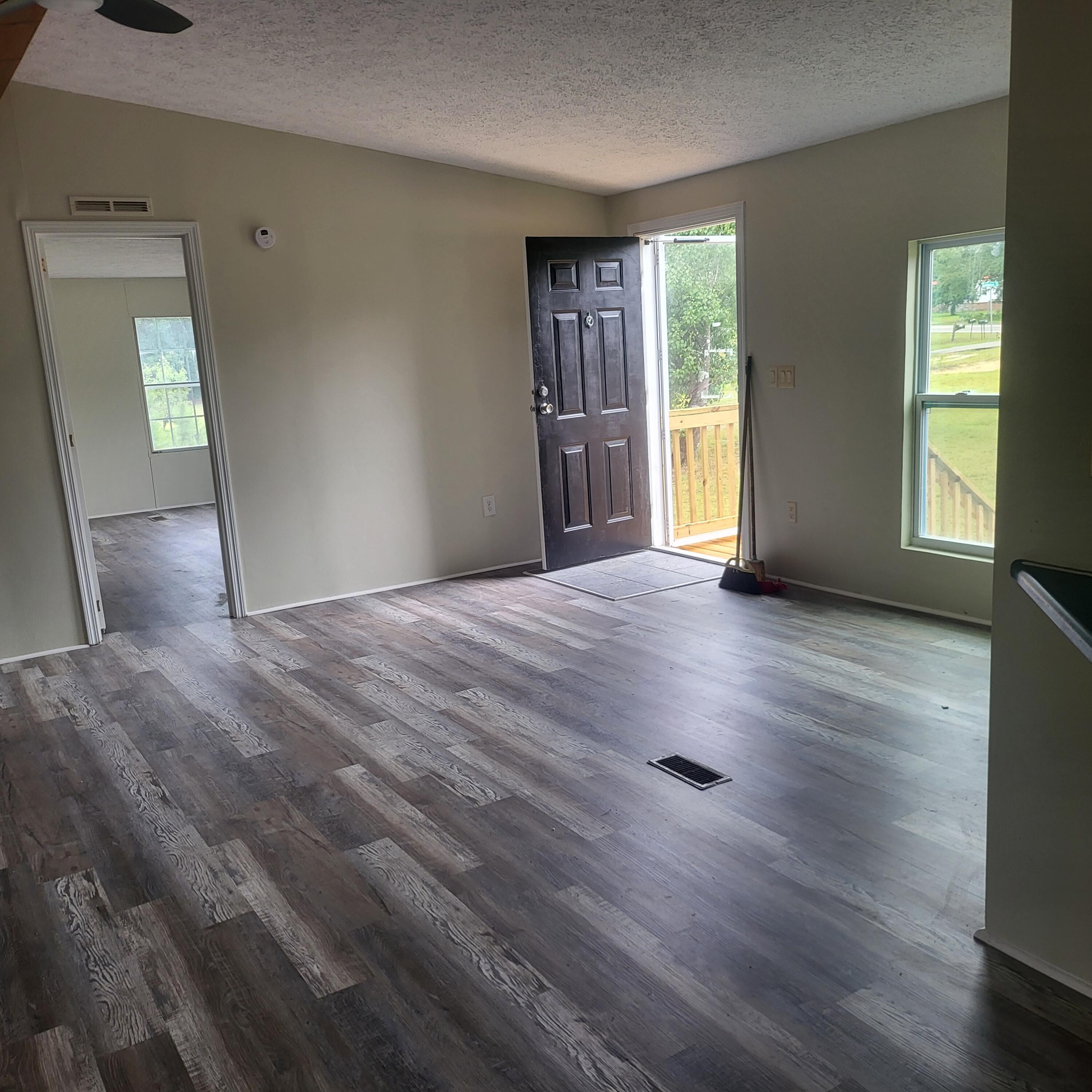 4091 Columbia Highway