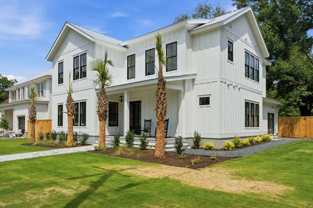 Photo of 6 Vincent Drive, Mount Pleasant, SC 29464 (MLS # 26017464)