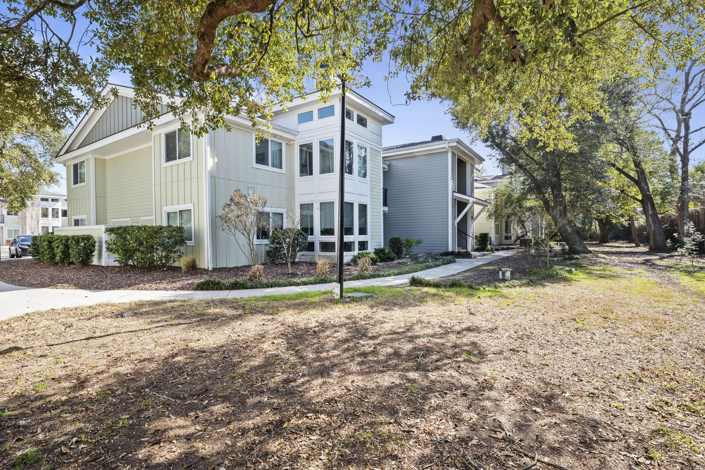 266 Alexandra Drive 11