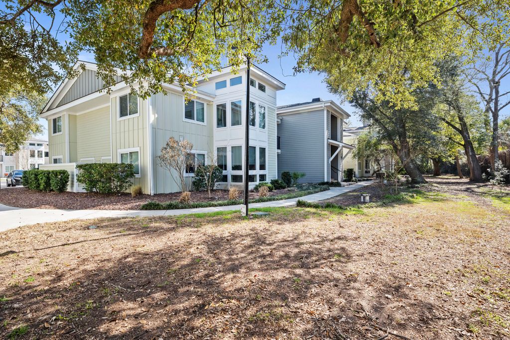 Photo of 266 Alexandra Drive #11, Mount Pleasant, SC 29464 (MLS # 26006215)