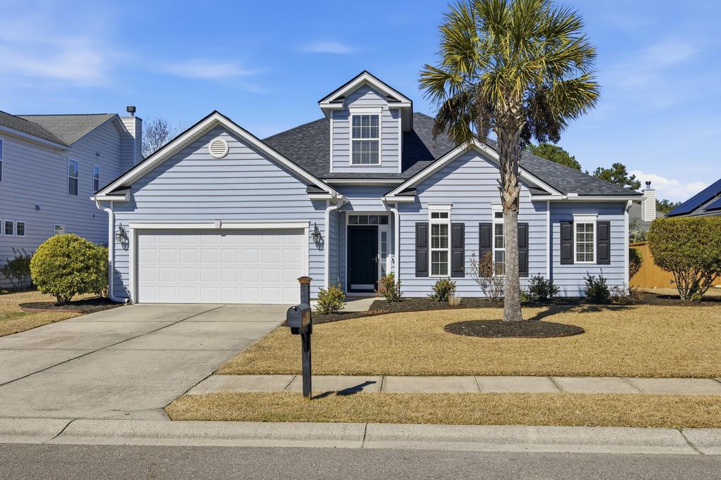 Photo of 236 Berwick Drive, Summerville, SC 29483 (MLS # 26004189)