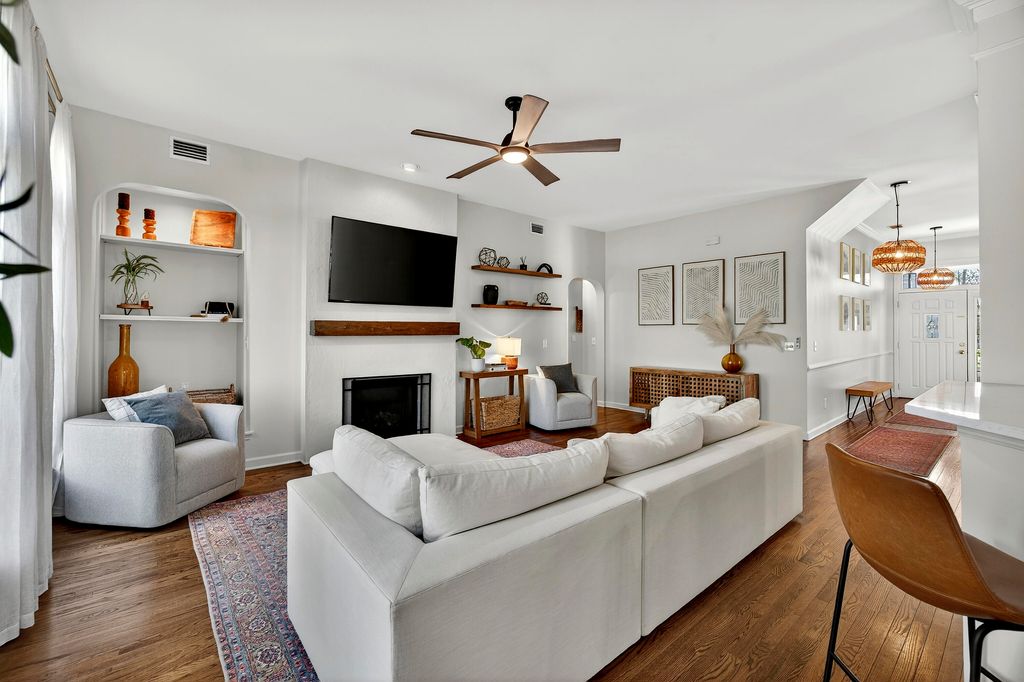 Photo of 1617 William Hapton Way, Mount Pleasant, SC 29466 (MLS # 26007779)