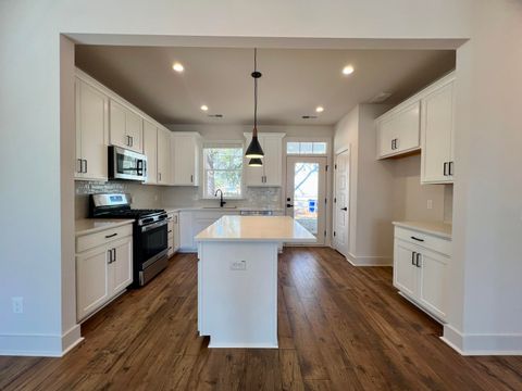 A home in North Charleston