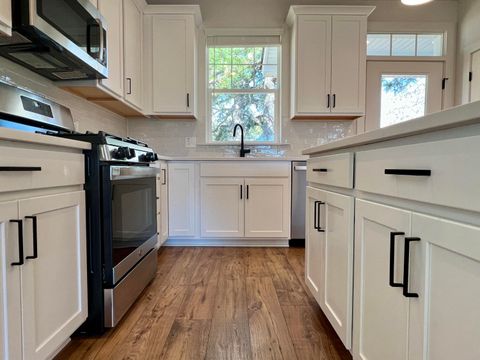 A home in North Charleston