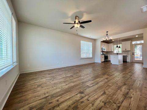 A home in North Charleston
