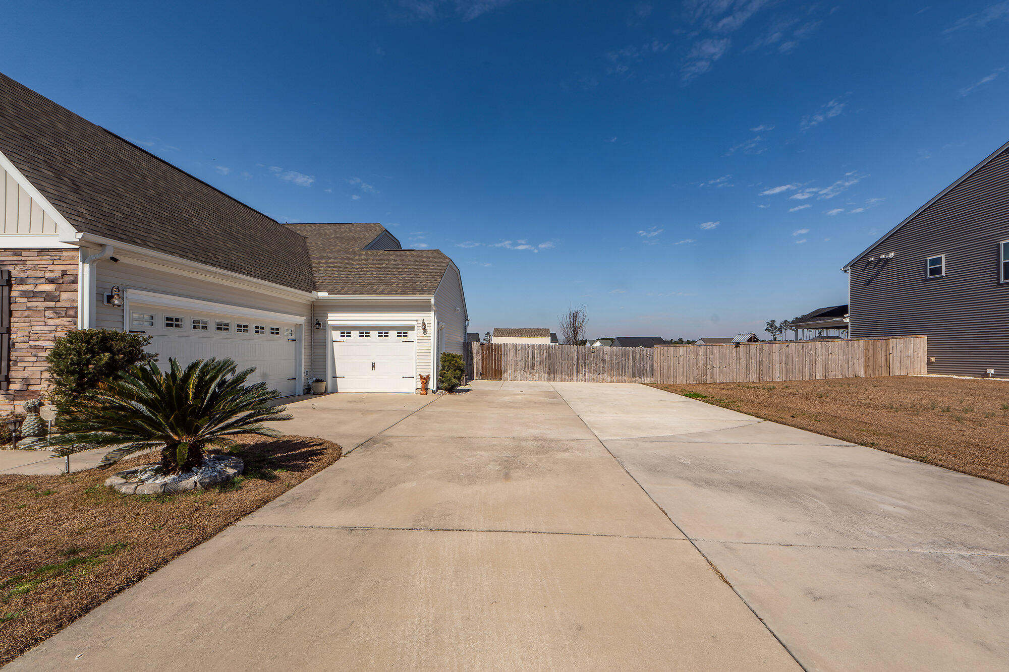 121 Lakelyn Road
