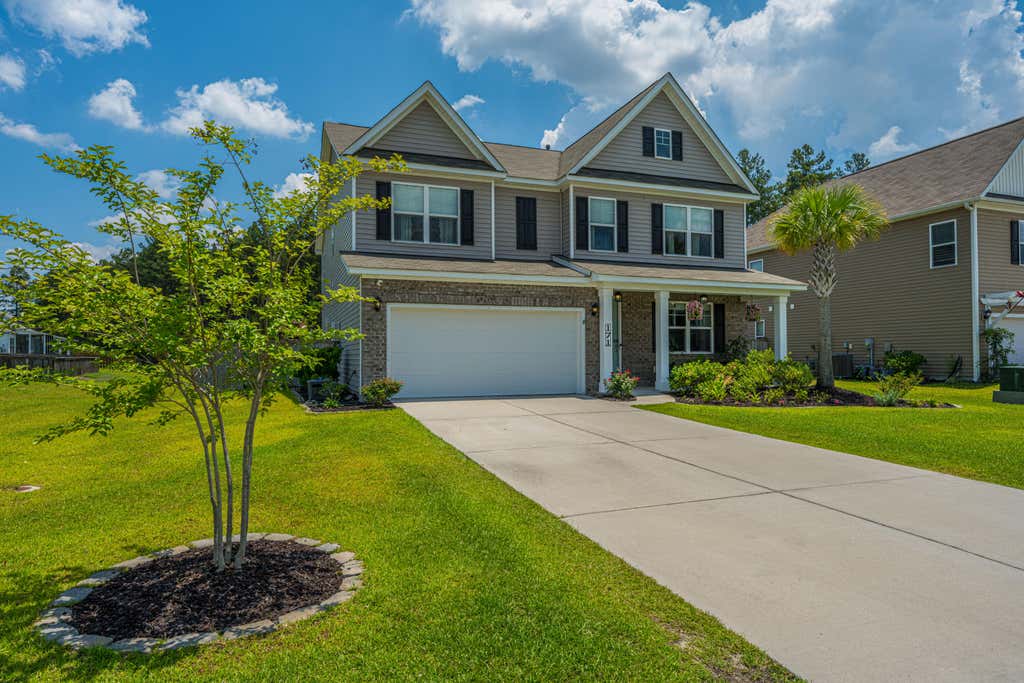 Photo of 171 Airy Drive, Summerville, SC 29486 (MLS # 26017527)