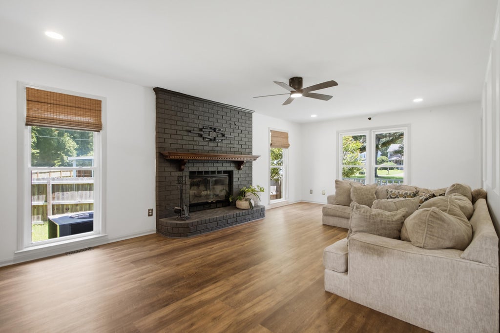Photo of 228 Knightsbridge Drive, Charleston, SC 29418 (MLS # 26018263)