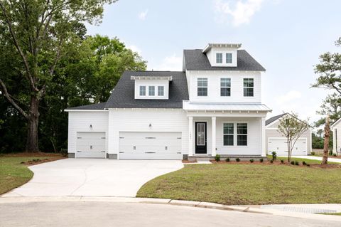 Photo of 295 W Coleman Boulevard, Mount Pleasant, SC 29464 (MLS # 26012649)