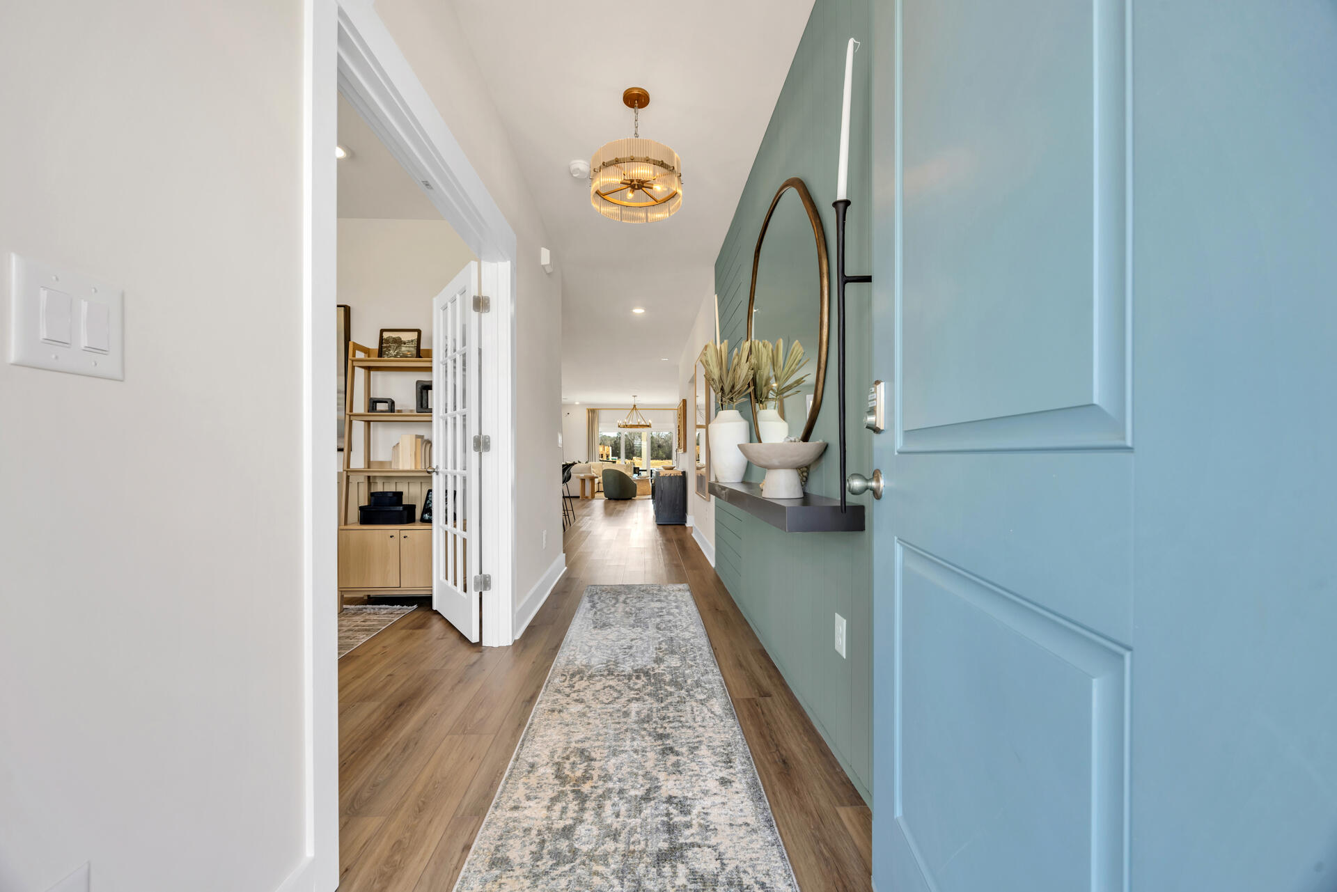 295 W Coleman Boulevard