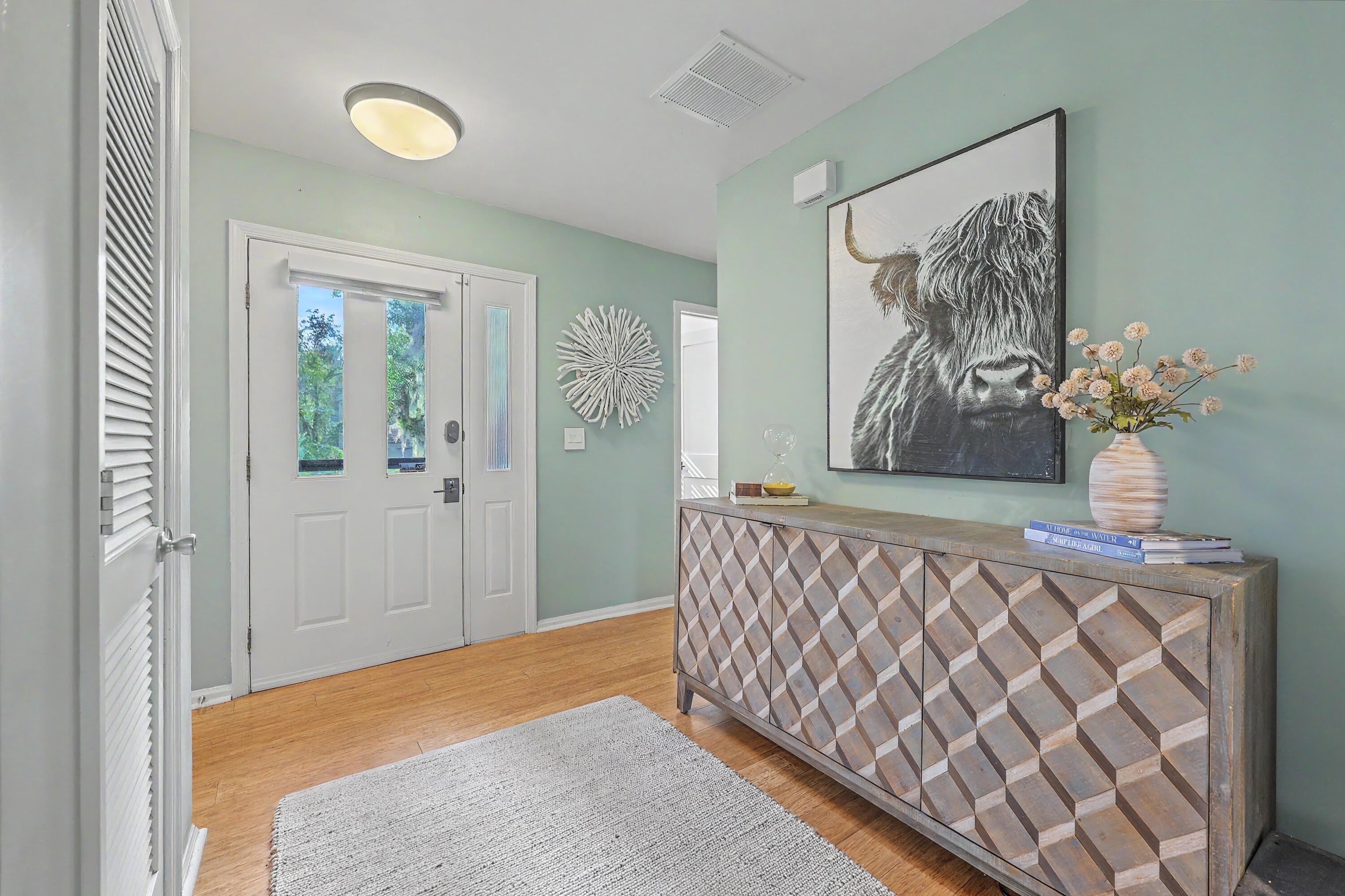 1043 Marsh Court Lane
