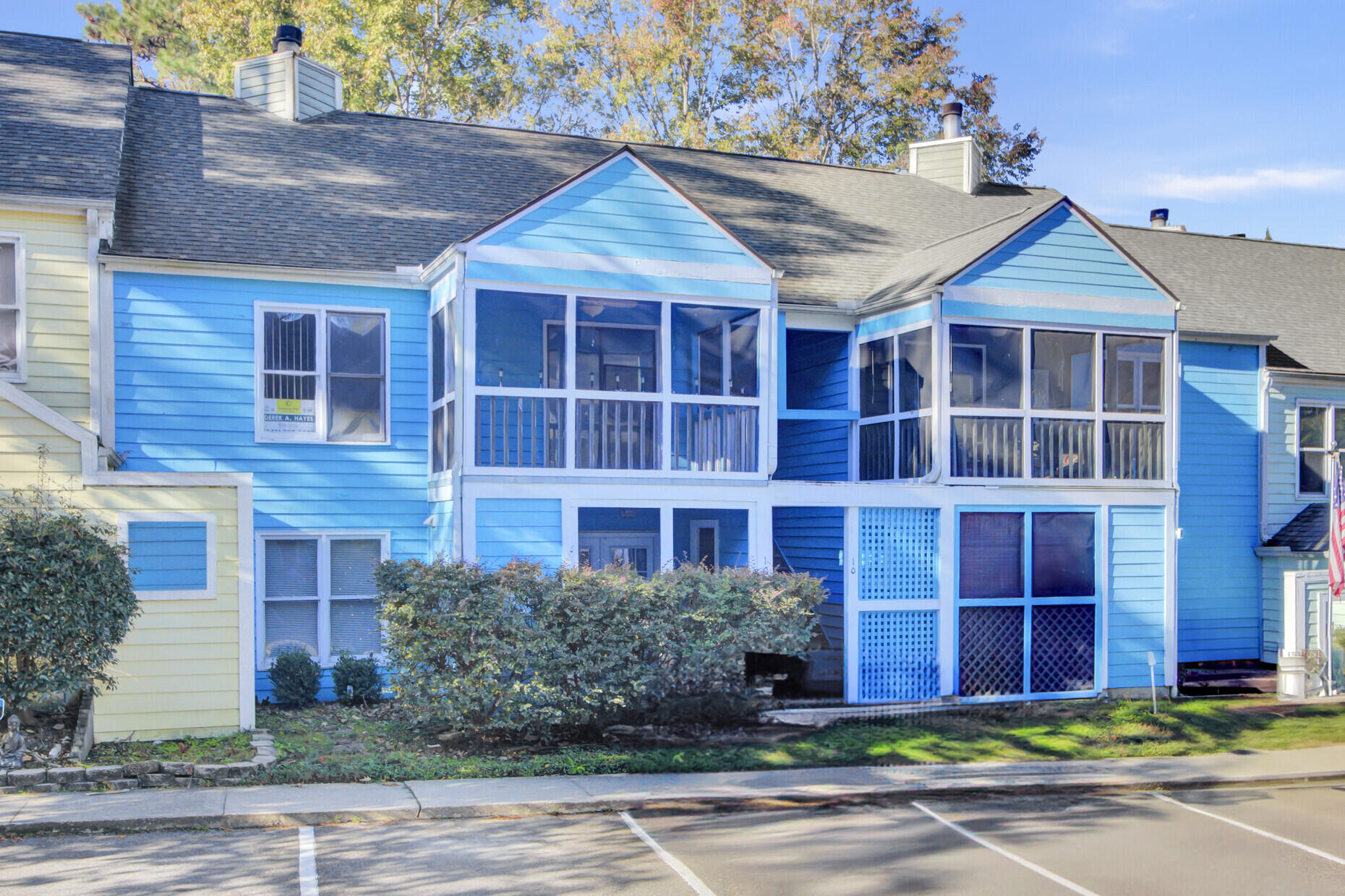 105 Peacock Place
