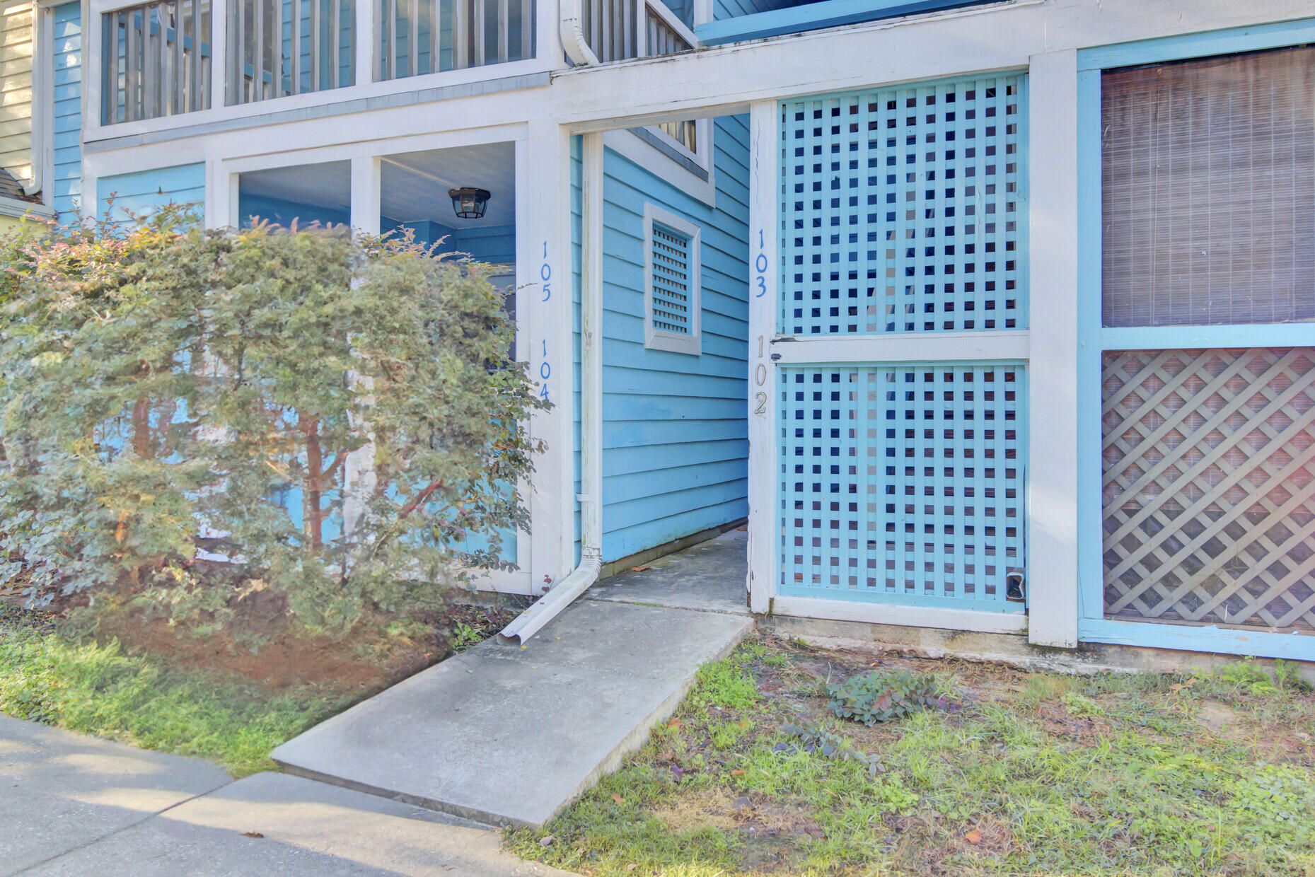 105 Peacock Place