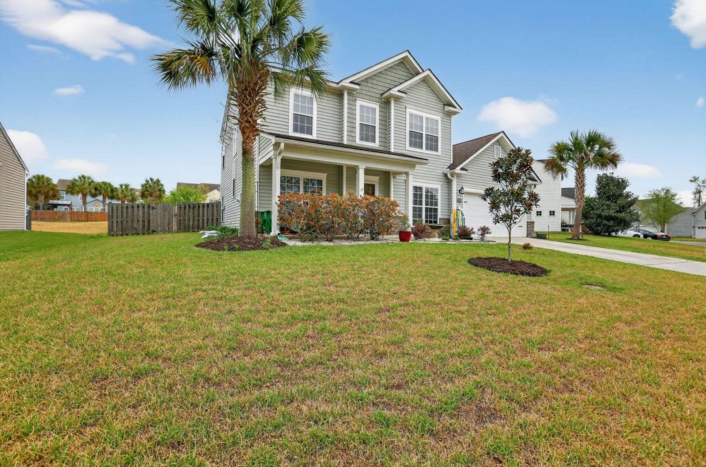 Photo of 173 Mayfield Drive, Goose Creek, SC 29445 (MLS # 26008493)