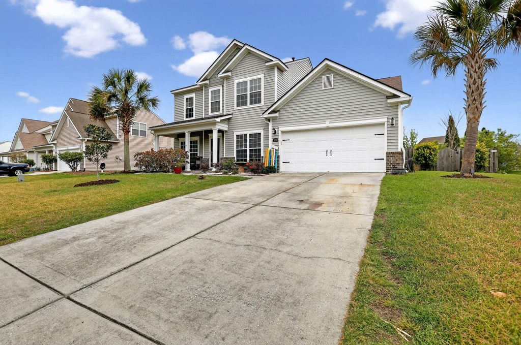 Photo of 173 Mayfield Drive, Goose Creek, SC 29445 (MLS # 26008493)