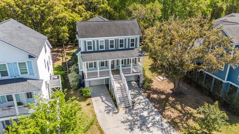 Photo of 3717 Tip Lane, Mount Pleasant, SC 29466 (MLS # 25024273) Photo of 3717 Tip Lane, Mount Pleasant, SC 29466 (MLS # 25024273)