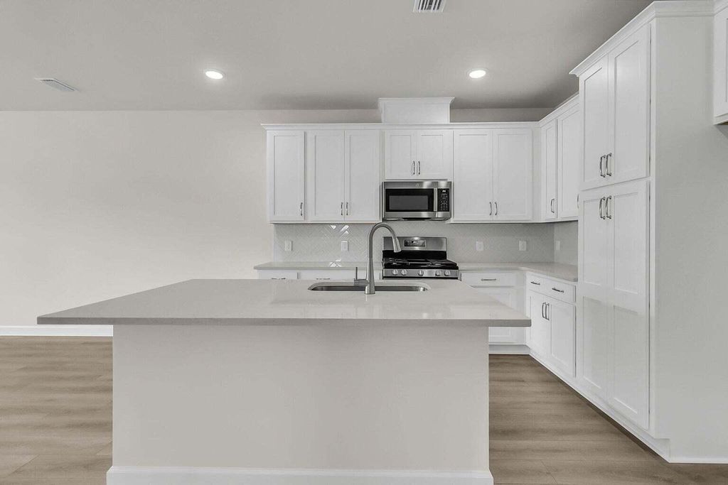 Photo of 926 Dusk Drive, Summerville, SC 29486 (MLS # 25031256)