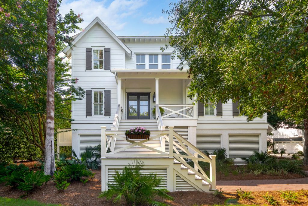 Photo of 31 Seagrass Lane, Isle of Palms, SC 29451 (MLS # 25018097)