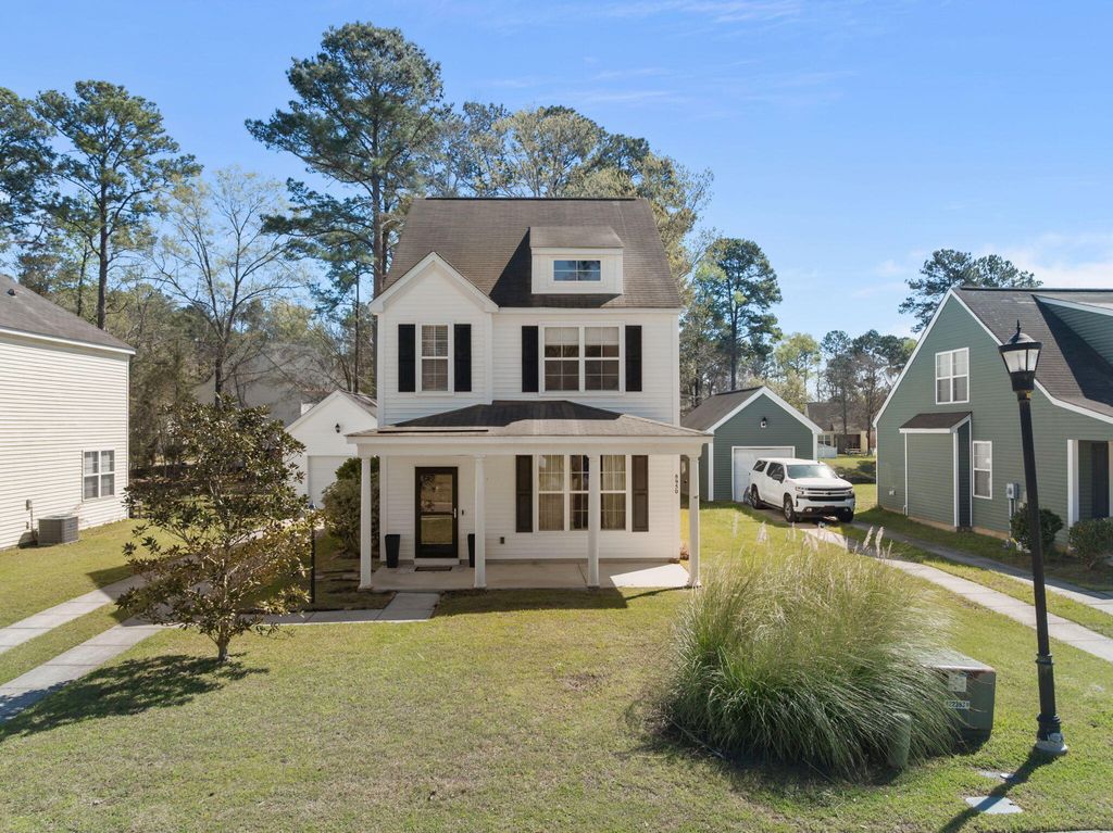 Photo of 8950 Planters Row Lane, Summerville, SC 29485 (MLS # 26007975)