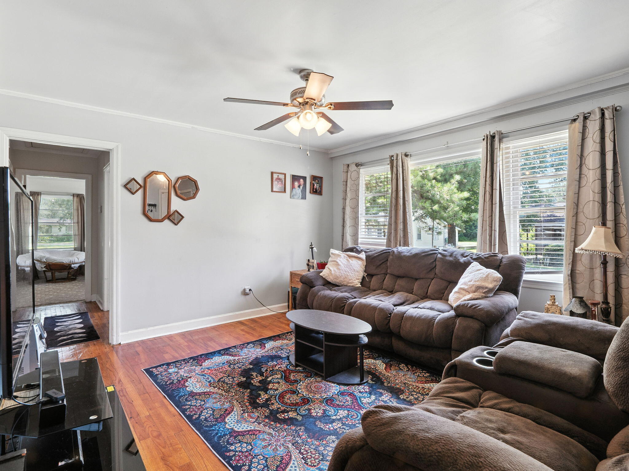 1122 Session Street