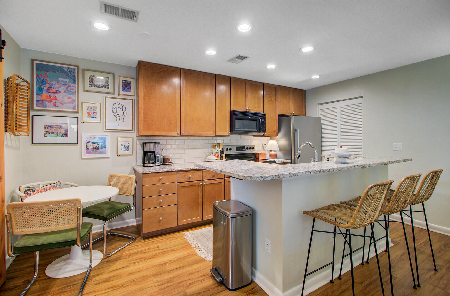 272 Alexandra Drive 11