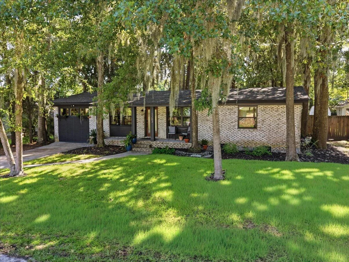 1203 Valley Drive, Hanahan, SC, 29410