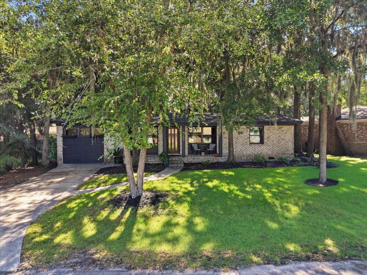 1203 Valley Drive