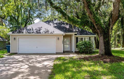 Photo of 1683 Pierpont Avenue, Charleston, SC 29414 (MLS # 26022983)