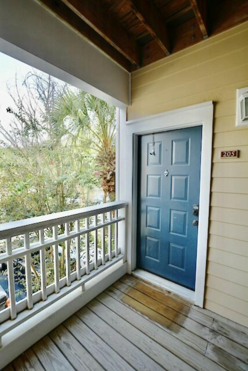 600 Bucksley Lane 205