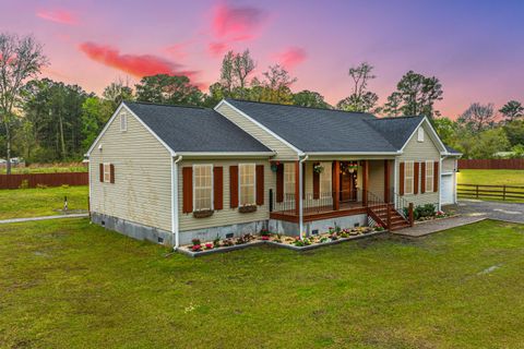 A home in Moncks Corner