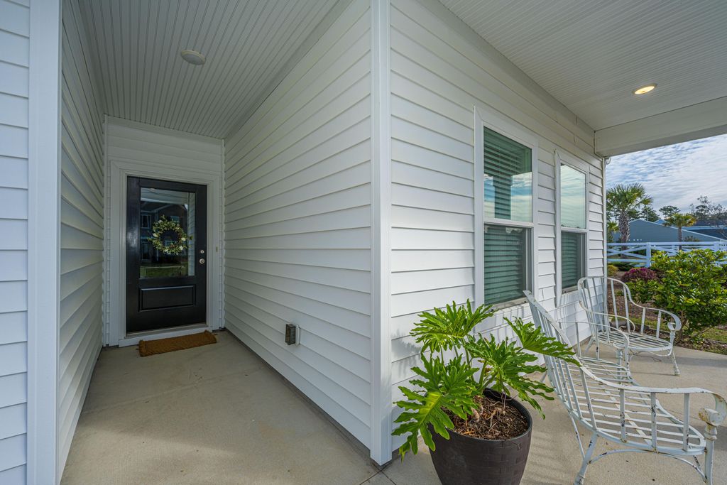 Photo of 189 Lucca Drive, Summerville, SC 29486 (MLS # 26007981)