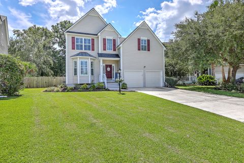 Photo of 1216 Knightbridge Lane, Mount Pleasant, SC 29466 (MLS # 25026833)