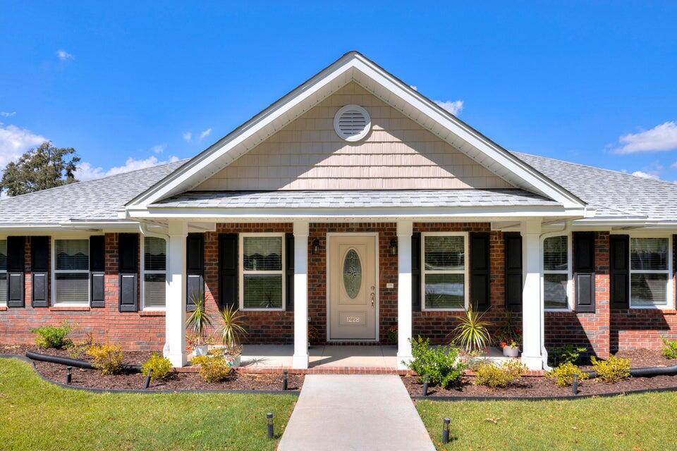 1226 Lesesne Drive