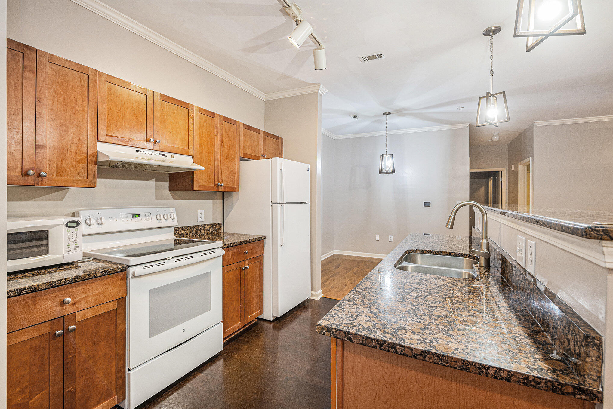 300 Bucksley Lane 102