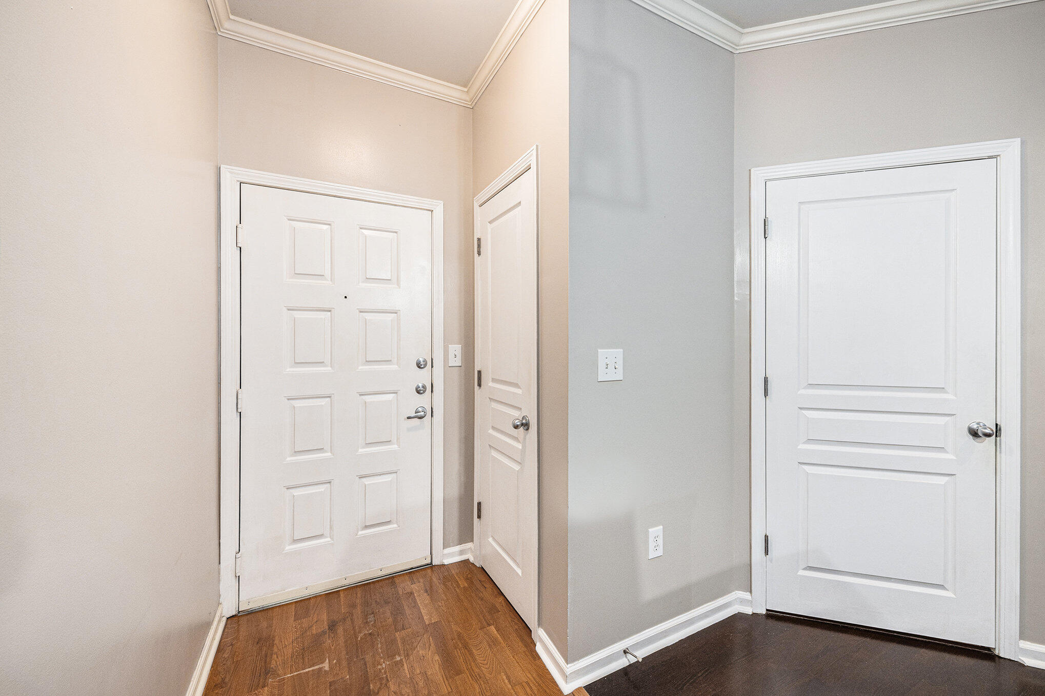 300 Bucksley Lane 102