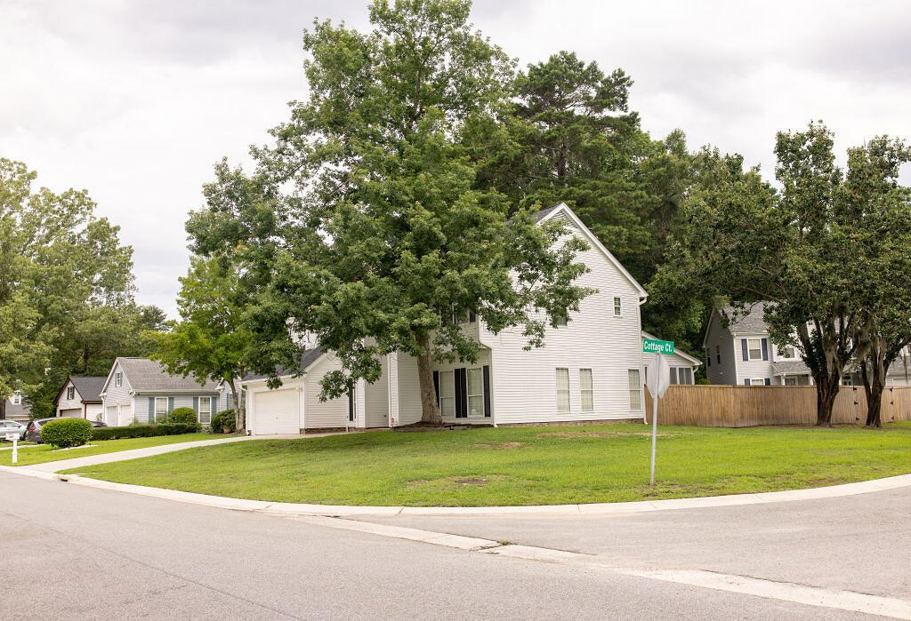 407 Thomaston Avenue