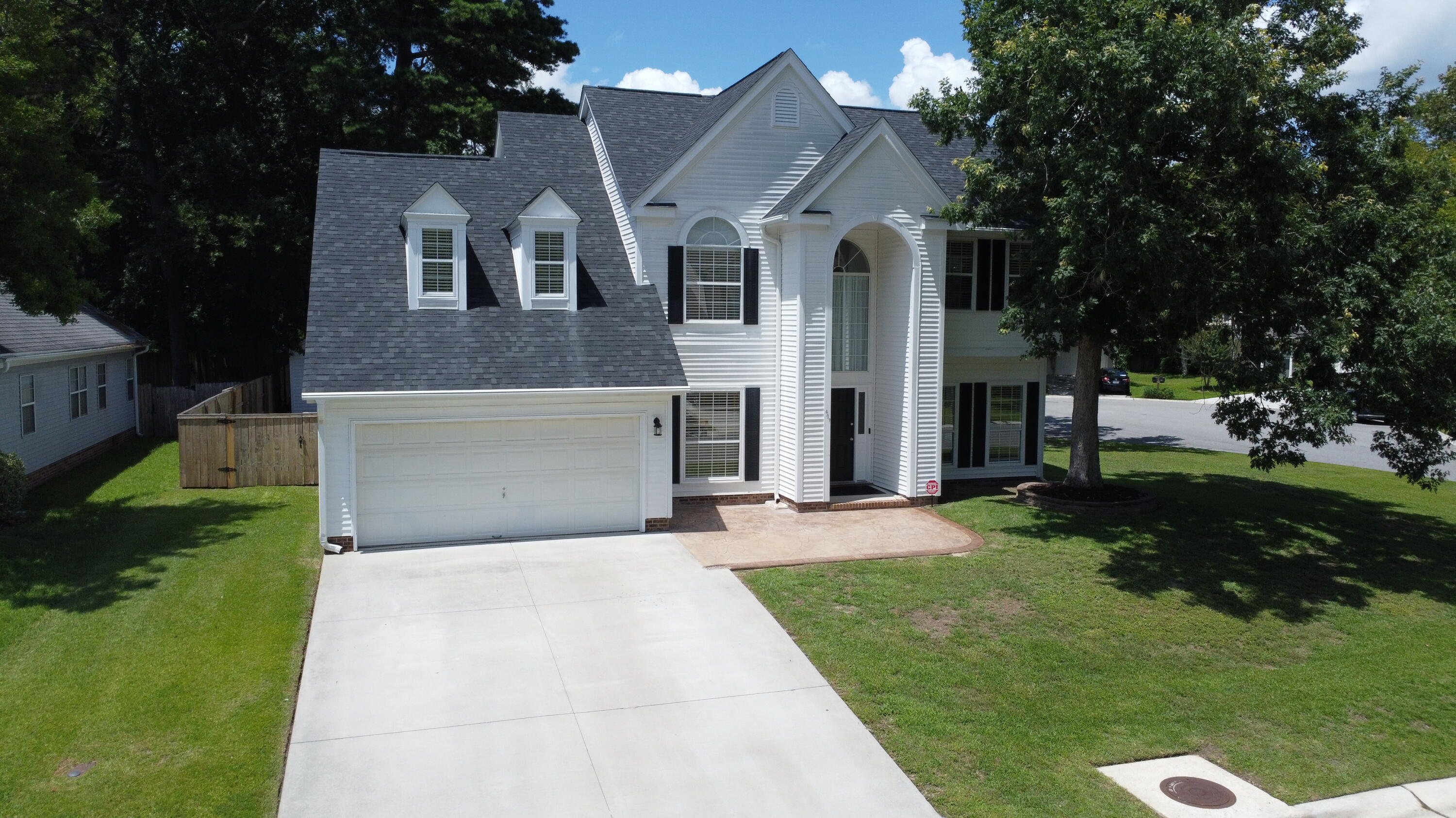 407 Thomaston Avenue
