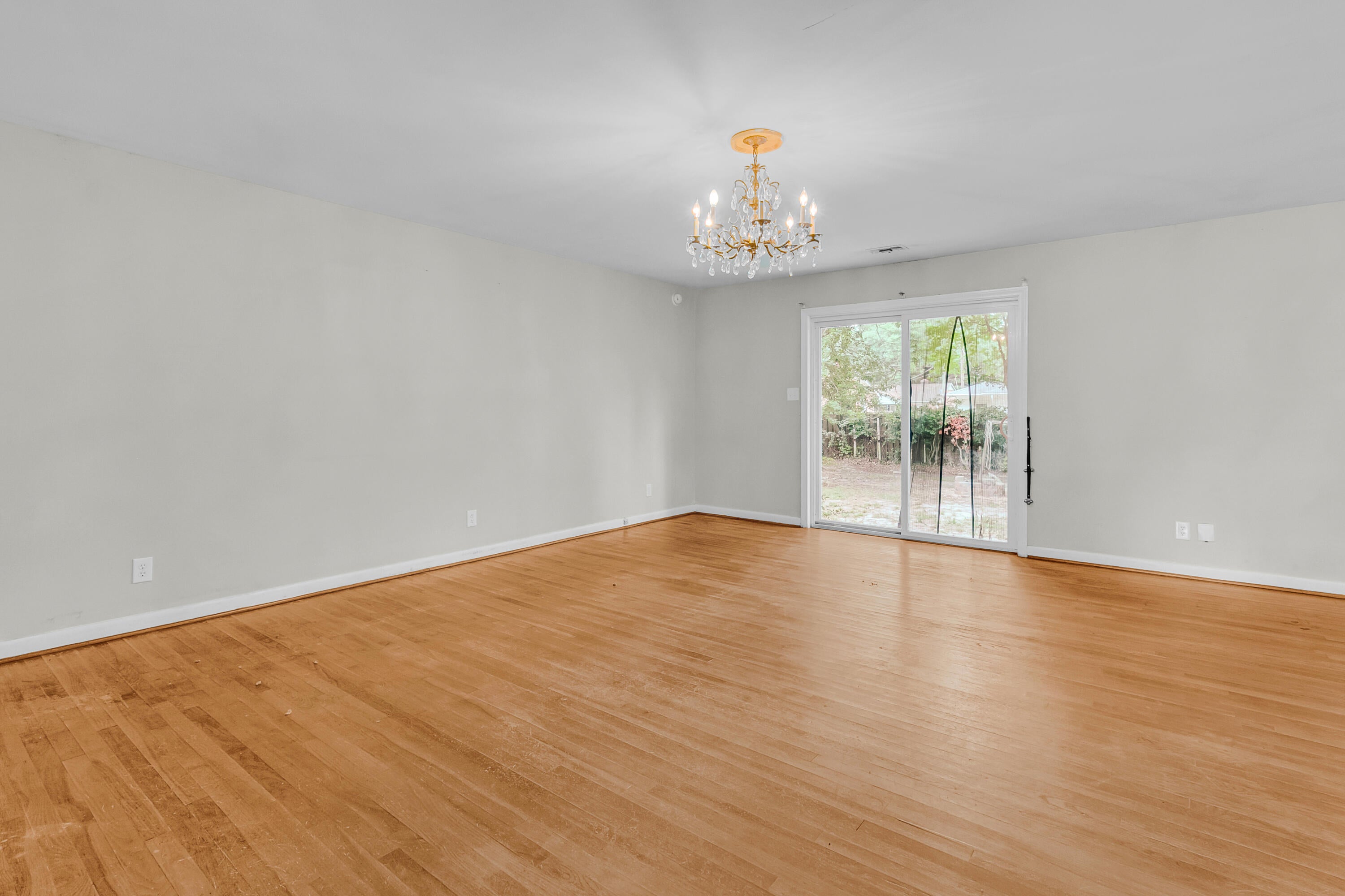1221 Byron Road