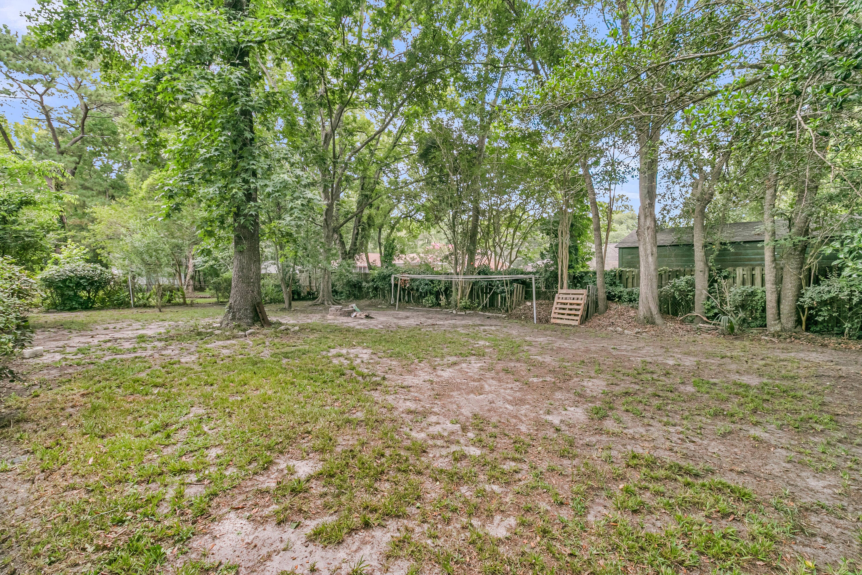 1221 Byron Road