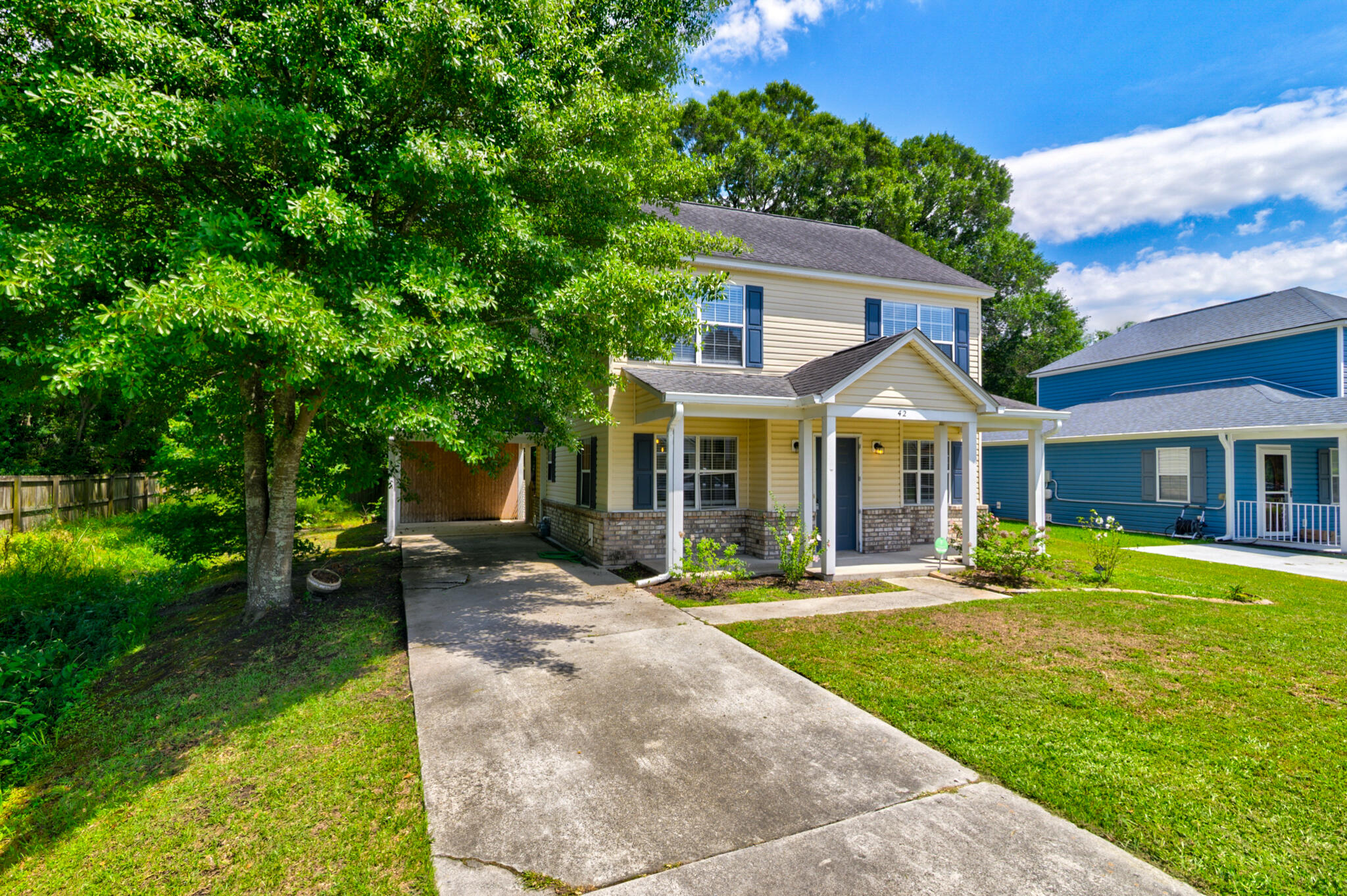 42 Woodleaf Court
