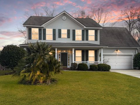 A home in North Charleston