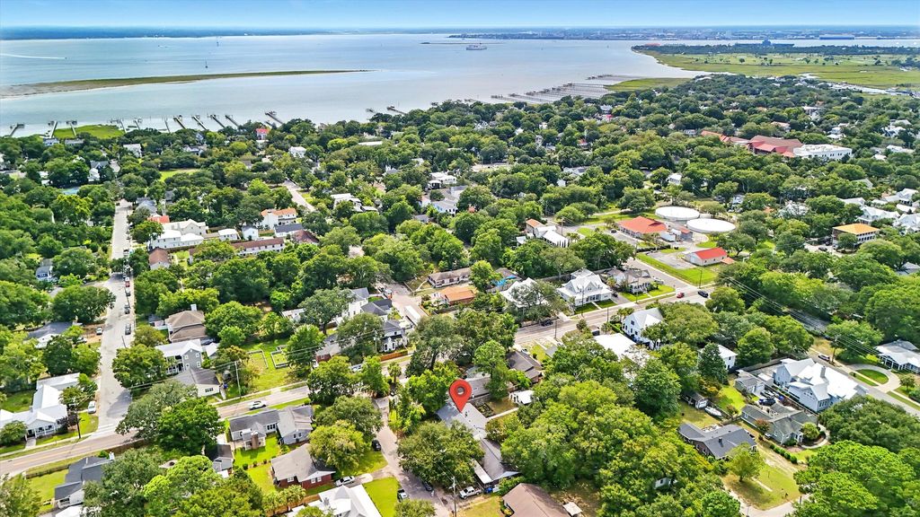 Photo of 610 Palmetto Street, Mount Pleasant, SC 29464 (MLS # 25027980)