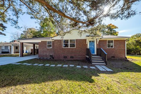 Photo of 1949 Swift Avenue, Charleston, SC 29407 (MLS # 25030975)